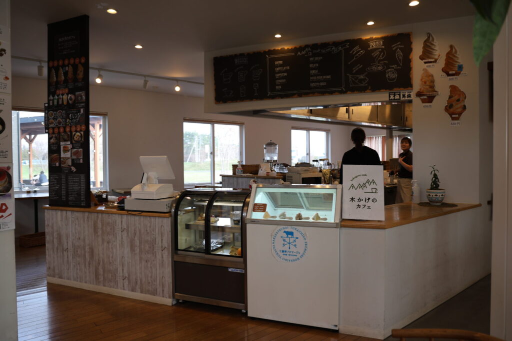 道の駅ガーデンスパ十勝川温泉のレストラン内観